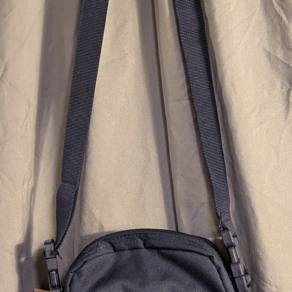 Nike Logo Dark Blue Messenger Crossbody Bag Purse - Picture 16 of 16